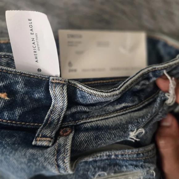 American Eagle Distressed Denim Women Shorts - Picture 3 of 6
